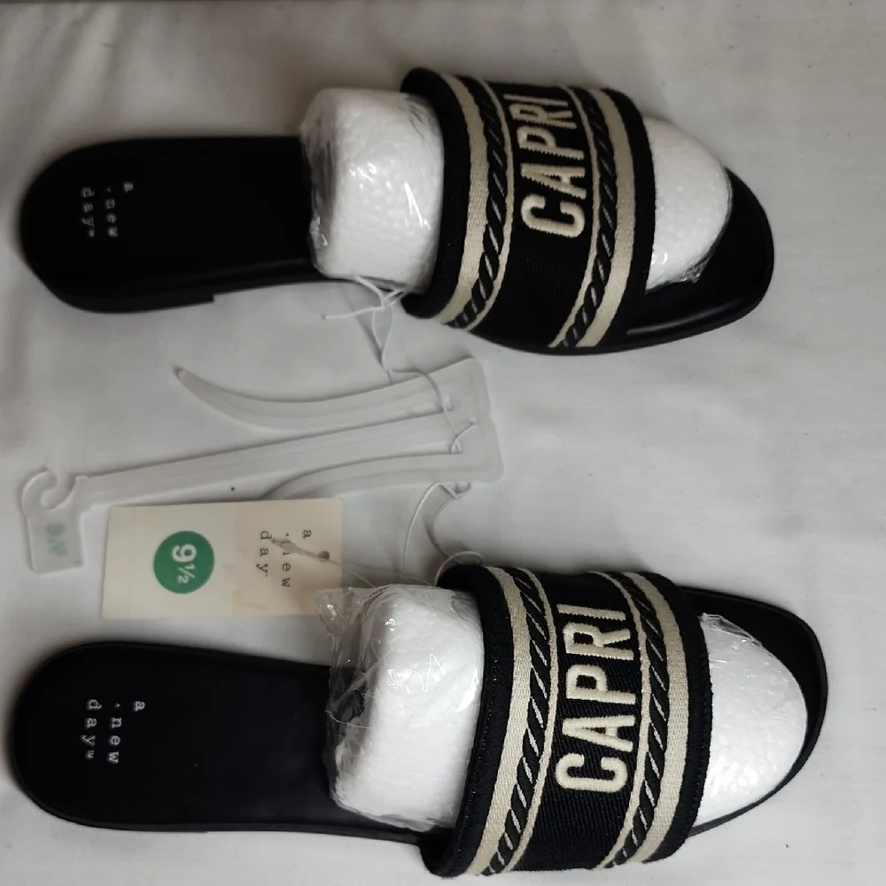 A New Day Black and Cream Sporty Slide Sandals